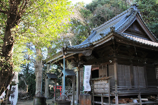 衣笠神社