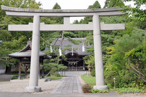 彌高神社