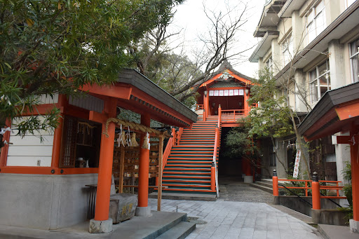 宮地嶽神社
