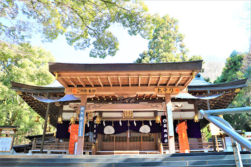 枚岡神社